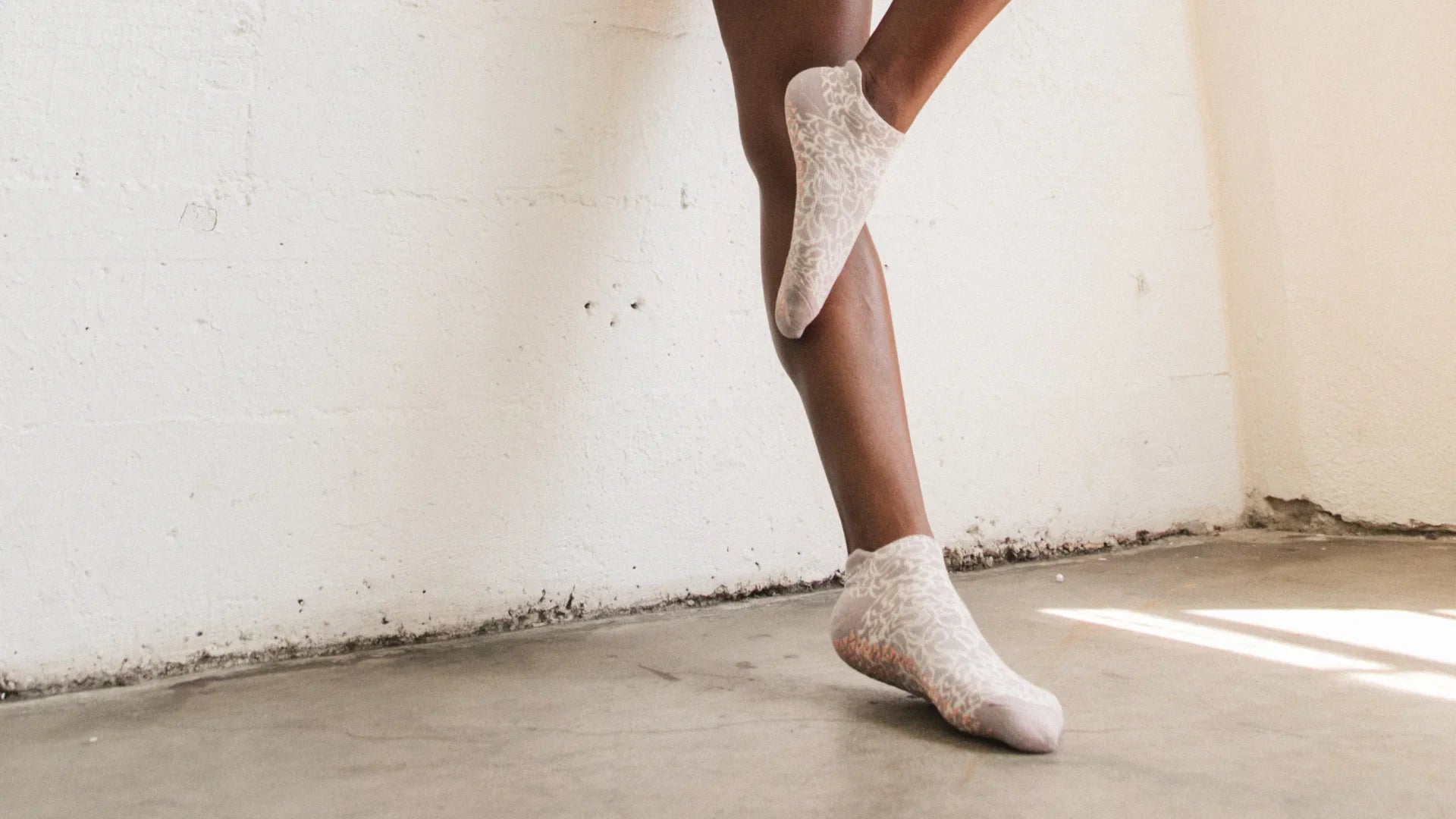 Billede af Abstract Full Foot Grip Sock fra Pointe Studio